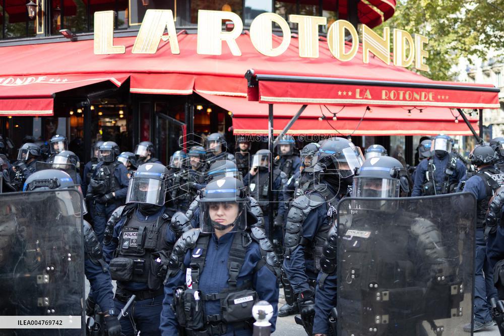 Protest for social justice measures - Paris
