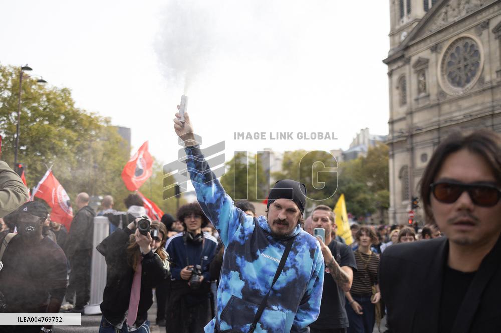 Protest for social justice measures - Paris