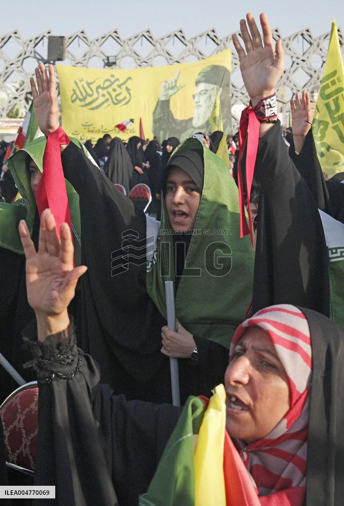 Memorial gathering for former Hezbollah leader