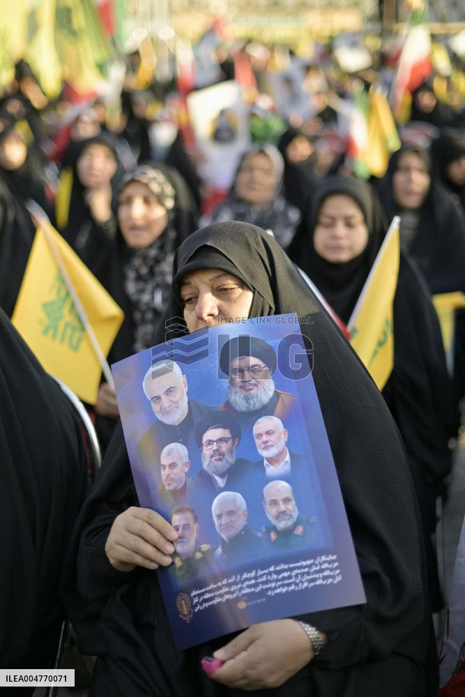 Memorial gathering for former Hezbollah leader