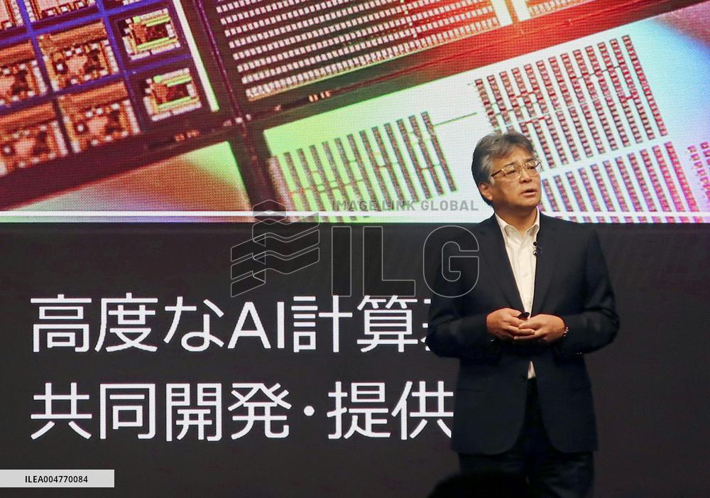 Fujitsu President Tokita and Nvidia CEO Huang