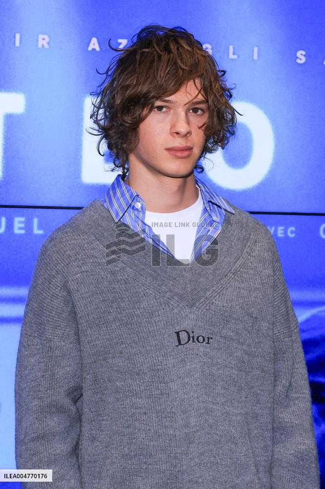 Meteors Premiere - Paris