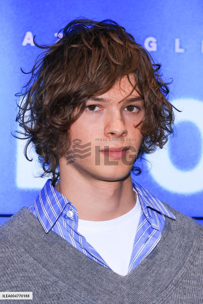 Meteors Premiere - Paris