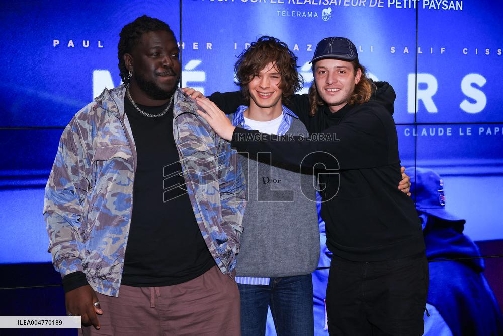 Meteors Premiere - Paris