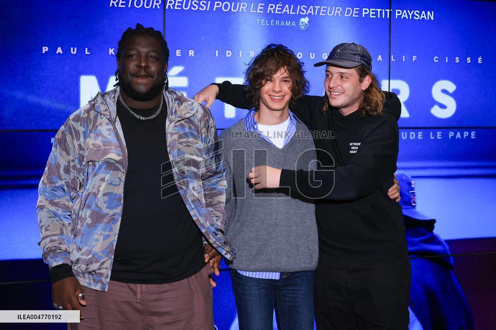 Meteors Premiere - Paris