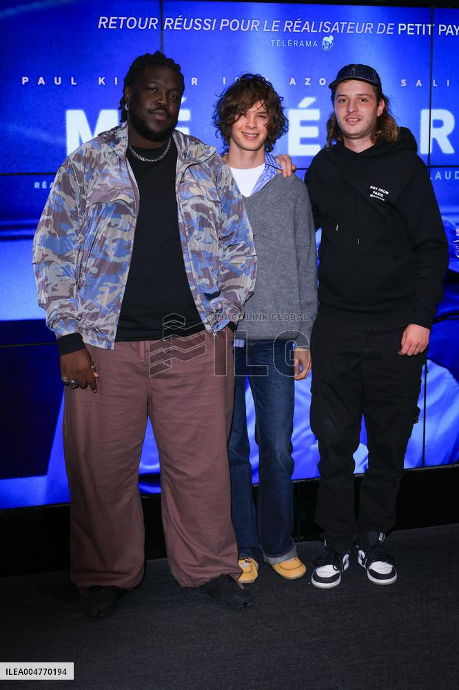 Meteors Premiere - Paris