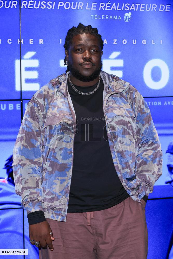 Meteors Premiere - Paris