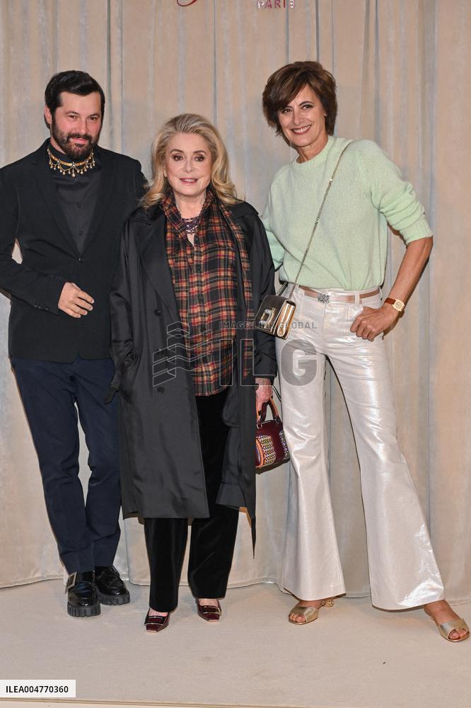 PFW Roger Vivier Presentation