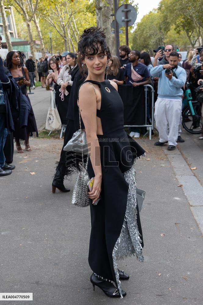 PFW - Rabanne Womenswear Spring-Summer - Arrivals NB