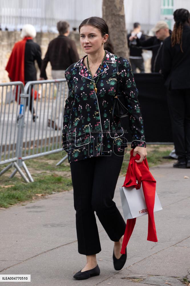 PFW - Rabanne Womenswear Spring-Summer - Arrivals NB