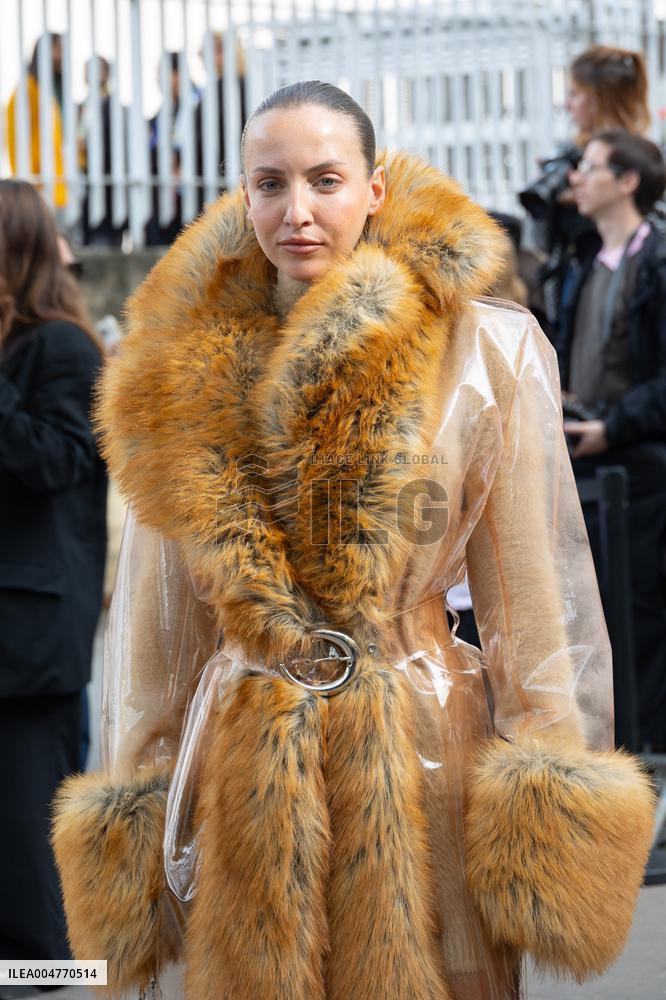 PFW - Rabanne Womenswear Spring-Summer - Arrivals NB