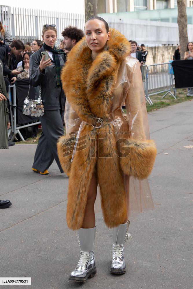 PFW - Rabanne Womenswear Spring-Summer - Arrivals NB