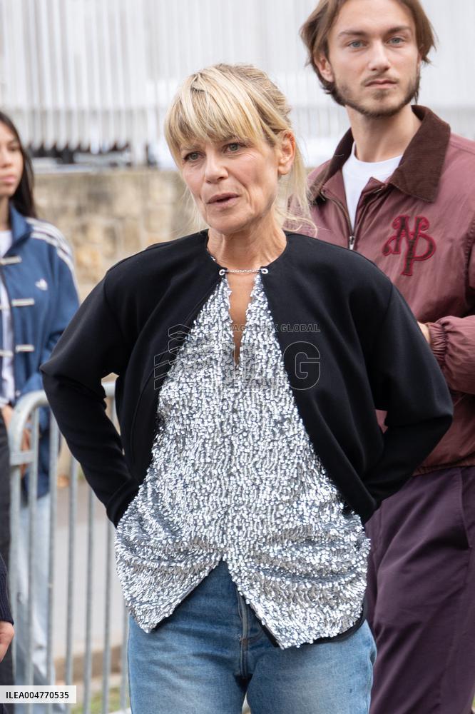 PFW - Rabanne Womenswear Spring-Summer - Arrivals NB