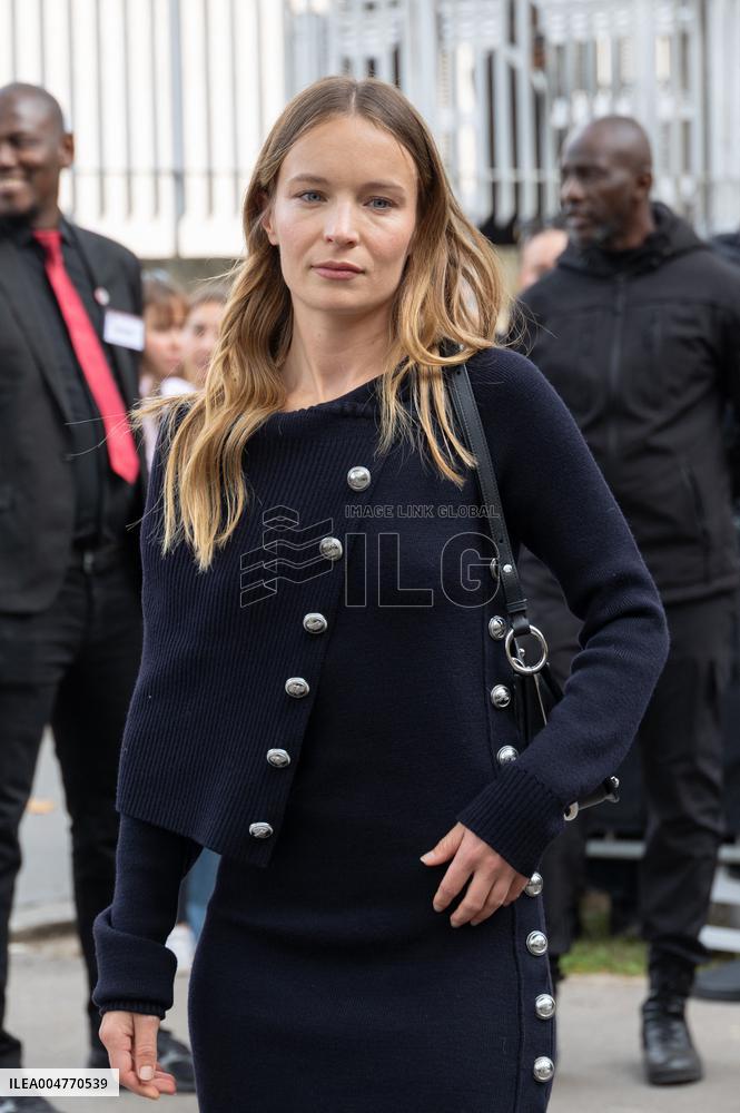 PFW - Rabanne Womenswear Spring-Summer - Arrivals NB