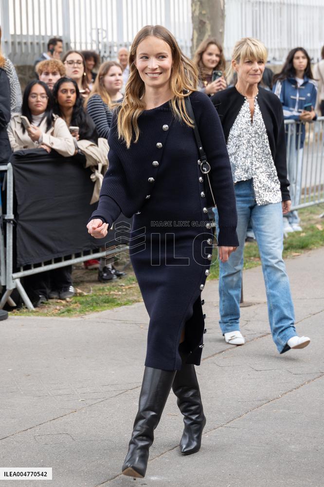 PFW - Rabanne Womenswear Spring-Summer - Arrivals NB