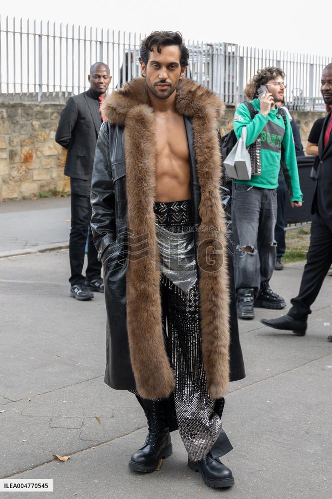 PFW - Rabanne Womenswear Spring-Summer - Arrivals NB