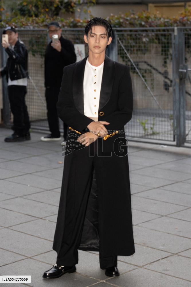 PFW - Schiaparelli Womenswear Spring-Summer - Arrivals NB