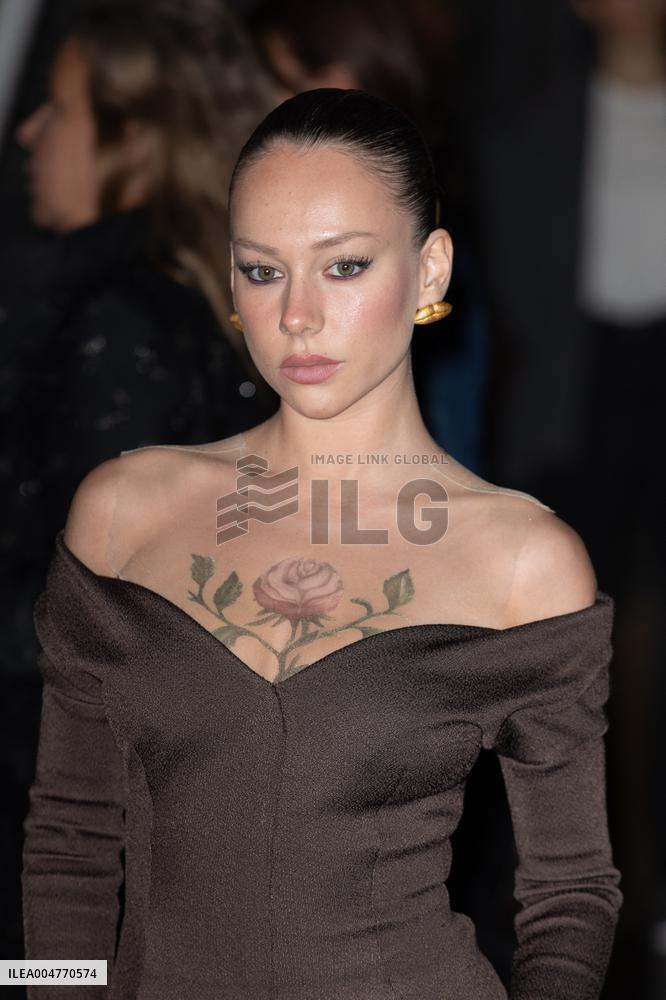 PFW - Schiaparelli Womenswear Spring-Summer - Arrivals NB