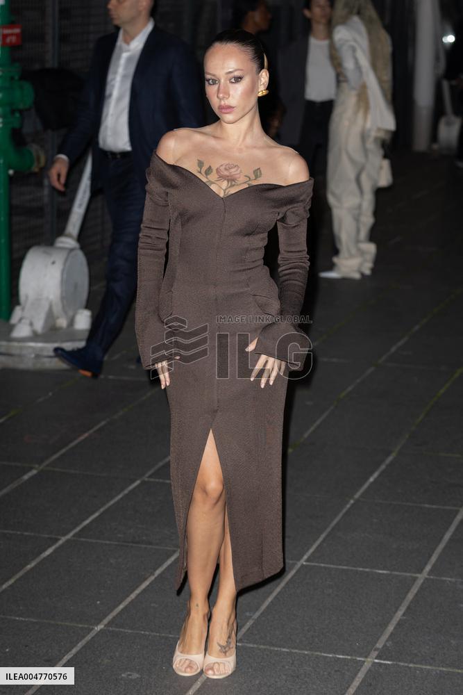 PFW - Schiaparelli Womenswear Spring-Summer - Arrivals NB