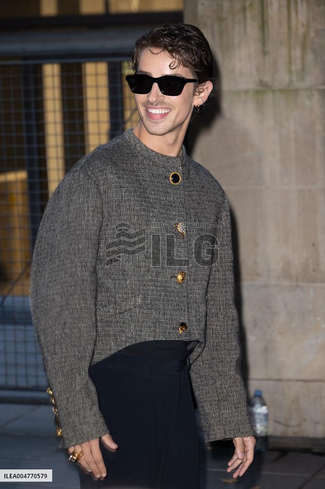 PFW - Schiaparelli Womenswear Spring-Summer - Arrivals NB