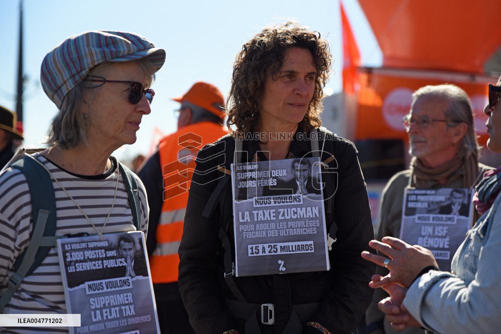 Demonstration and strike at Place de la Bourse in Bordeaux
