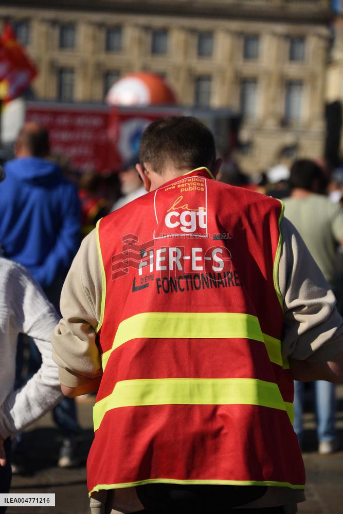 Demonstration and strike at Place de la Bourse in Bordeaux