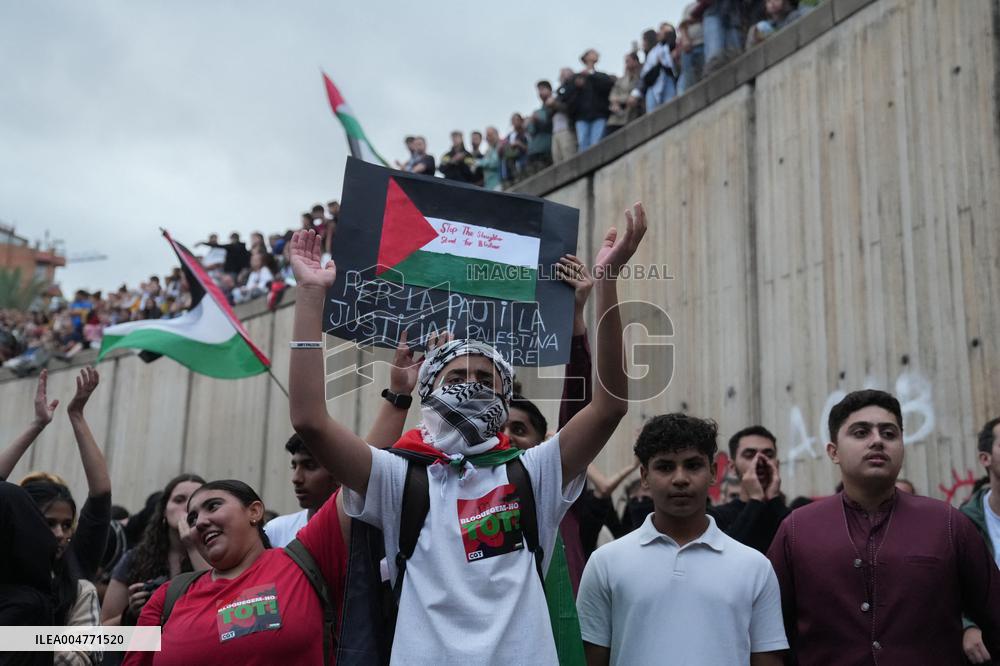 Rally In Barcelona Supports Global Sumud Flotilla - Spain