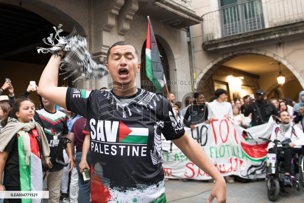 Rally In Barcelona Supports Global Sumud Flotilla - Spain