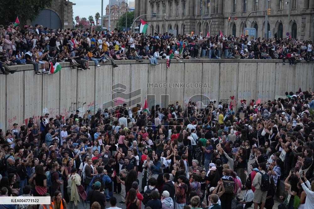 Rally In Barcelona Supports Global Sumud Flotilla - Spain