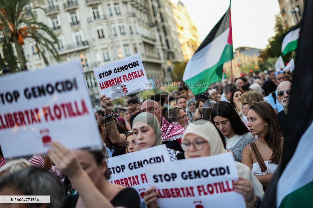 Rally In Barcelona Supports Global Sumud Flotilla - Spain