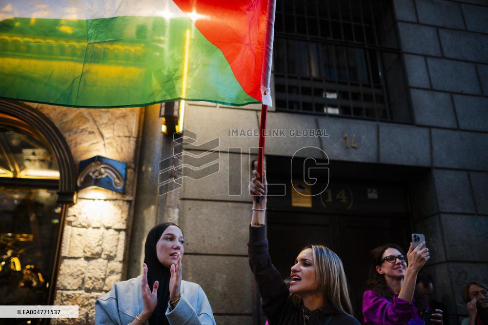 Rally In Barcelona Supports Global Sumud Flotilla - Spain