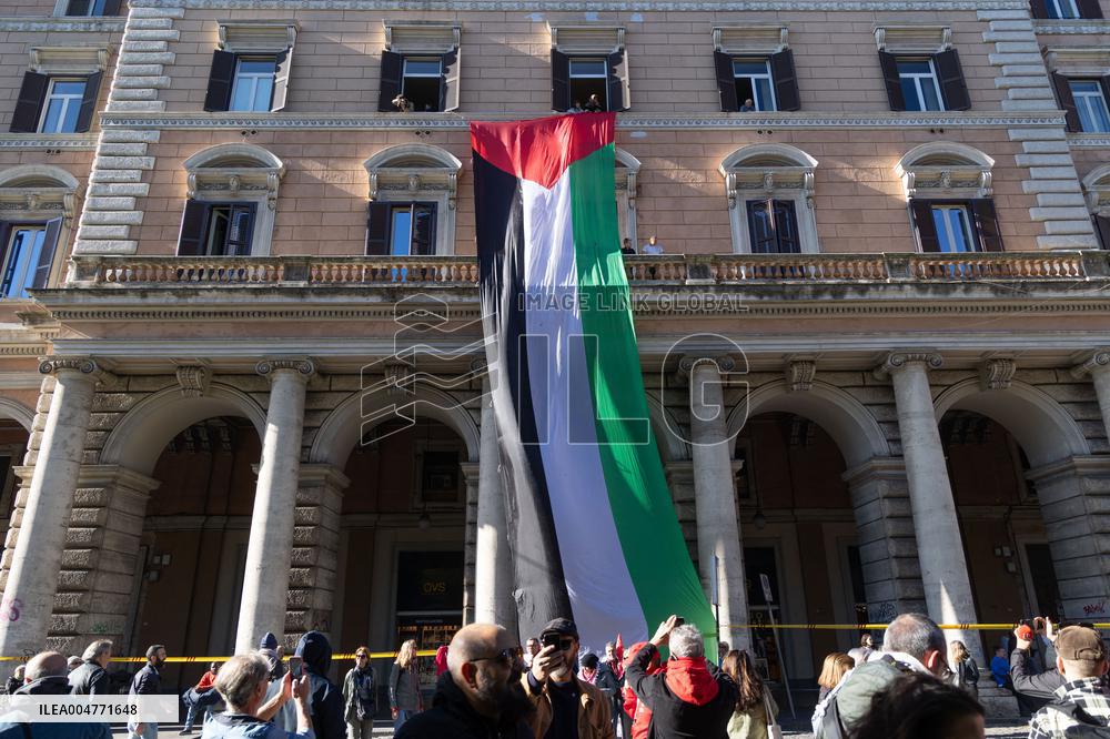 General Strike March for the Global Sumud Flotilla and for Gaza - Italy