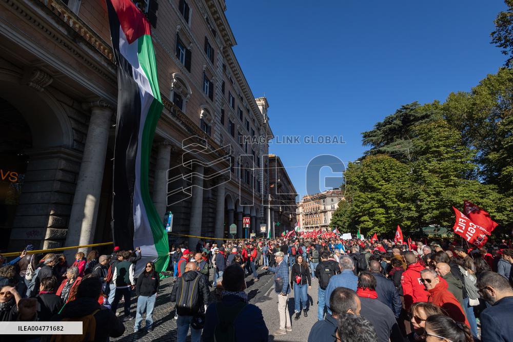 General Strike March for the Global Sumud Flotilla and for Gaza - Italy