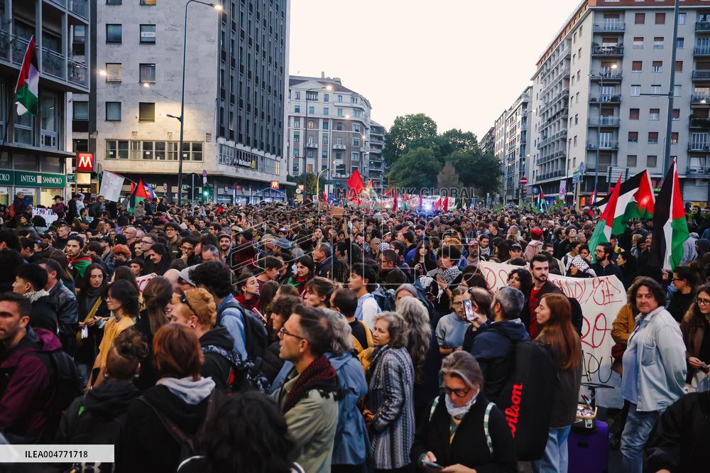 General Strike March for the Global Sumud Flotilla and for Gaza - Italy
