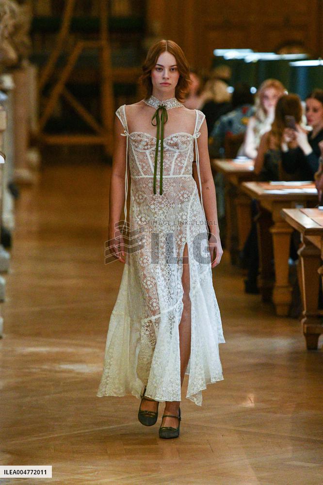 PFW - Wild Rose & Sparrow