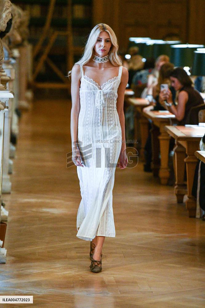 PFW - Wild Rose & Sparrow