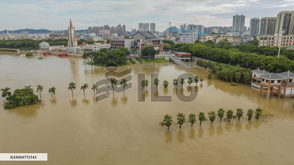 Typhoon Bualoi Hit Nanning