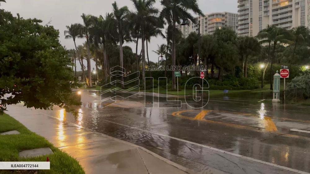 US: Storm Drenches South Florida, Flood Advisory Issued
