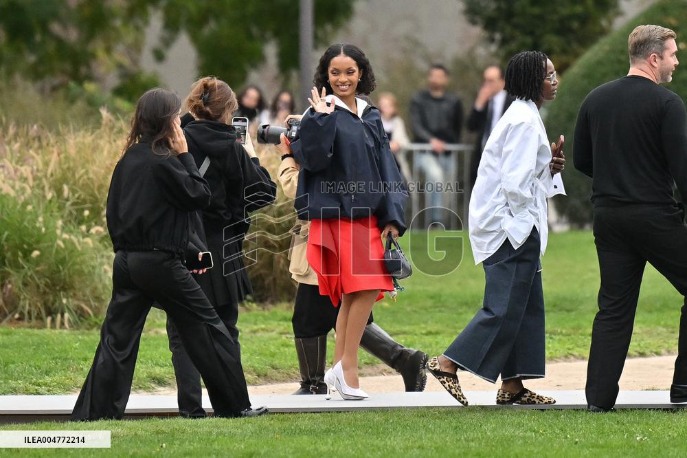 PFW Loewe Outside Arrivals