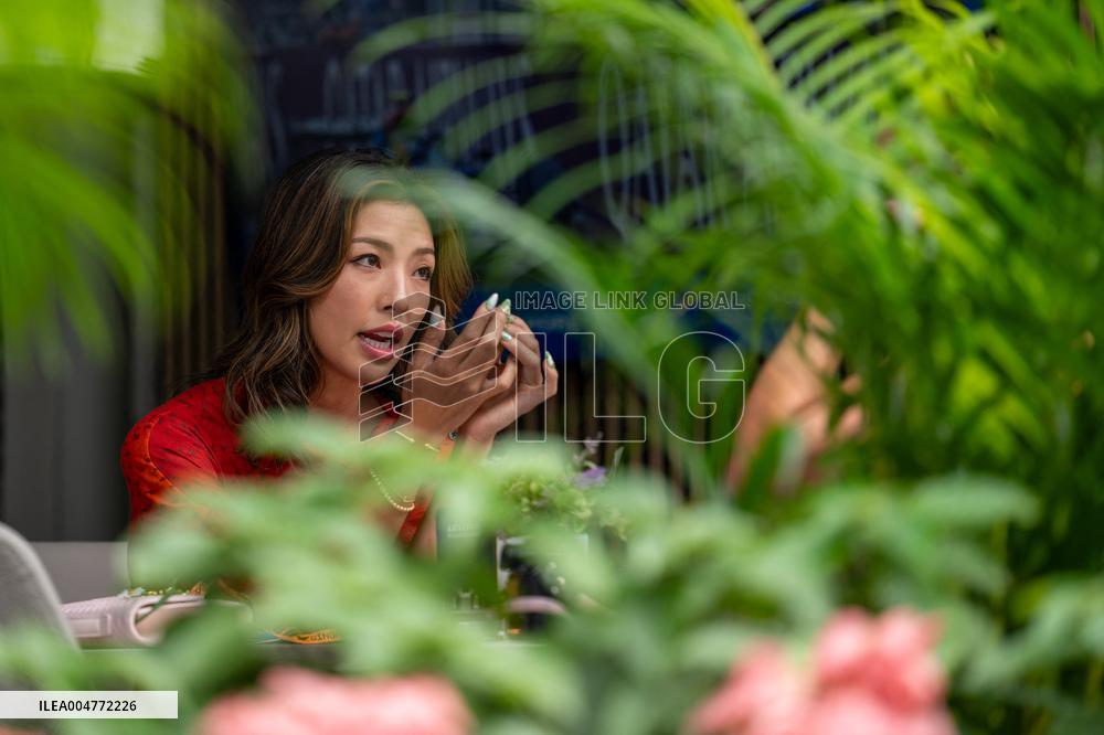 Alexander Albon And Girlfriend Lily Muni He At Singapore Grand Prix