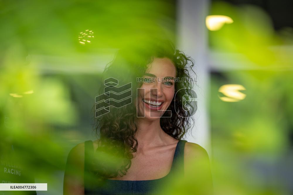 Carlos Sainz And Girlfriend Rebecca Donaldson At Singapore Grand Prix