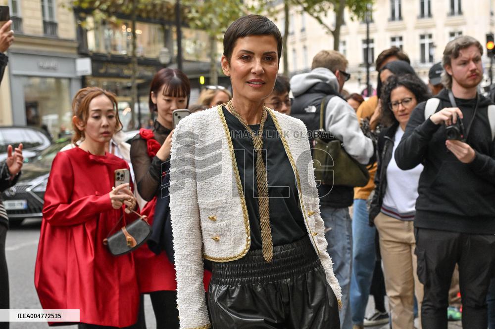 PFW Giambattista Valli Outside Arrivals