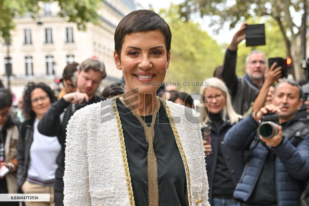 PFW Giambattista Valli Outside Arrivals