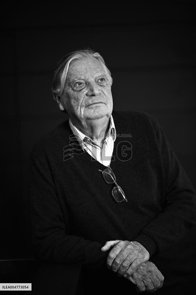 La Baule fiction politique Film Festival. FC