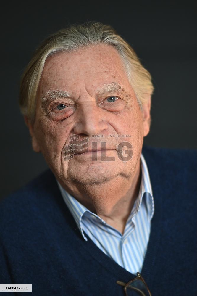 La Baule fiction politique Film Festival. FC