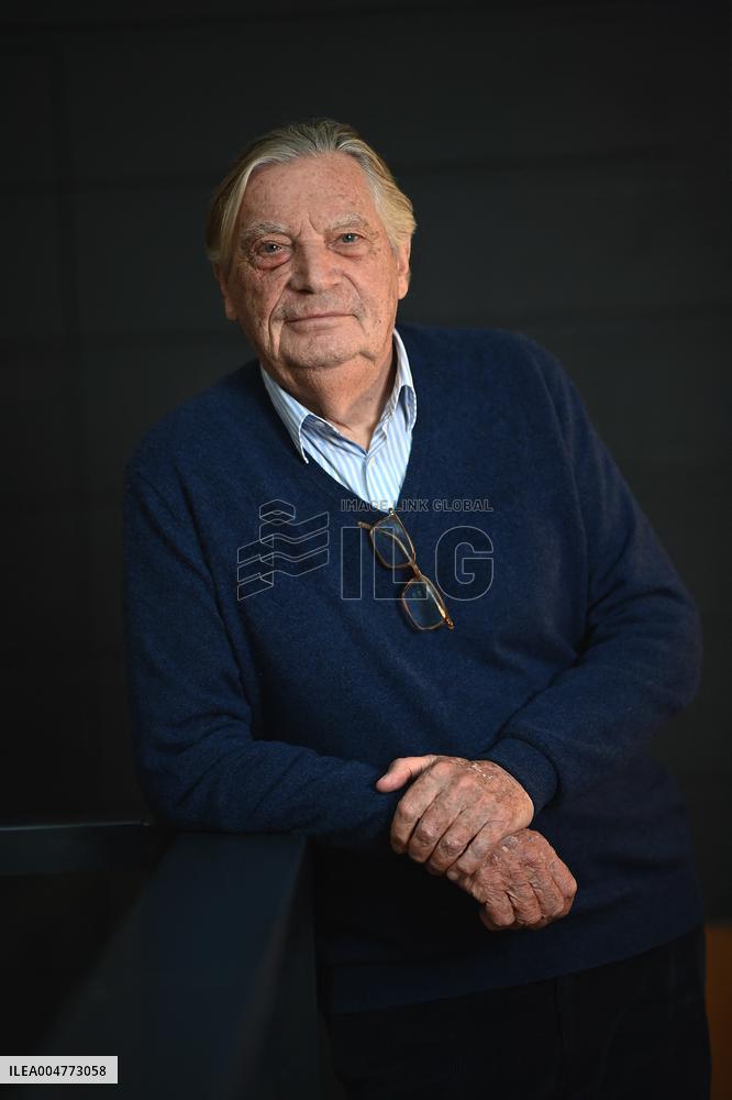 La Baule fiction politique Film Festival. FC