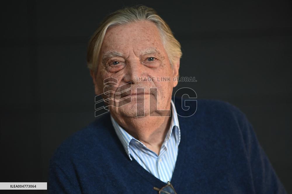 La Baule fiction politique Film Festival. FC