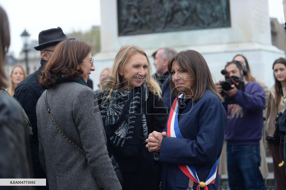 Inauguration of The Place Du Pont Neuf Christo and Jeanne Claude - Paris