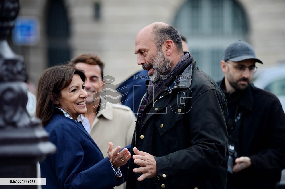 Inauguration of The Place Du Pont Neuf Christo and Jeanne Claude - Paris