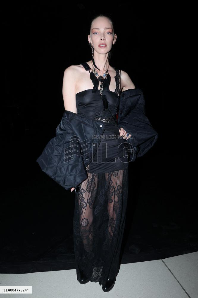 PFW - Vaillant Front Row